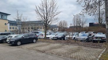 Lilienthalstraße 21, Hallbergmoos, Germany parking