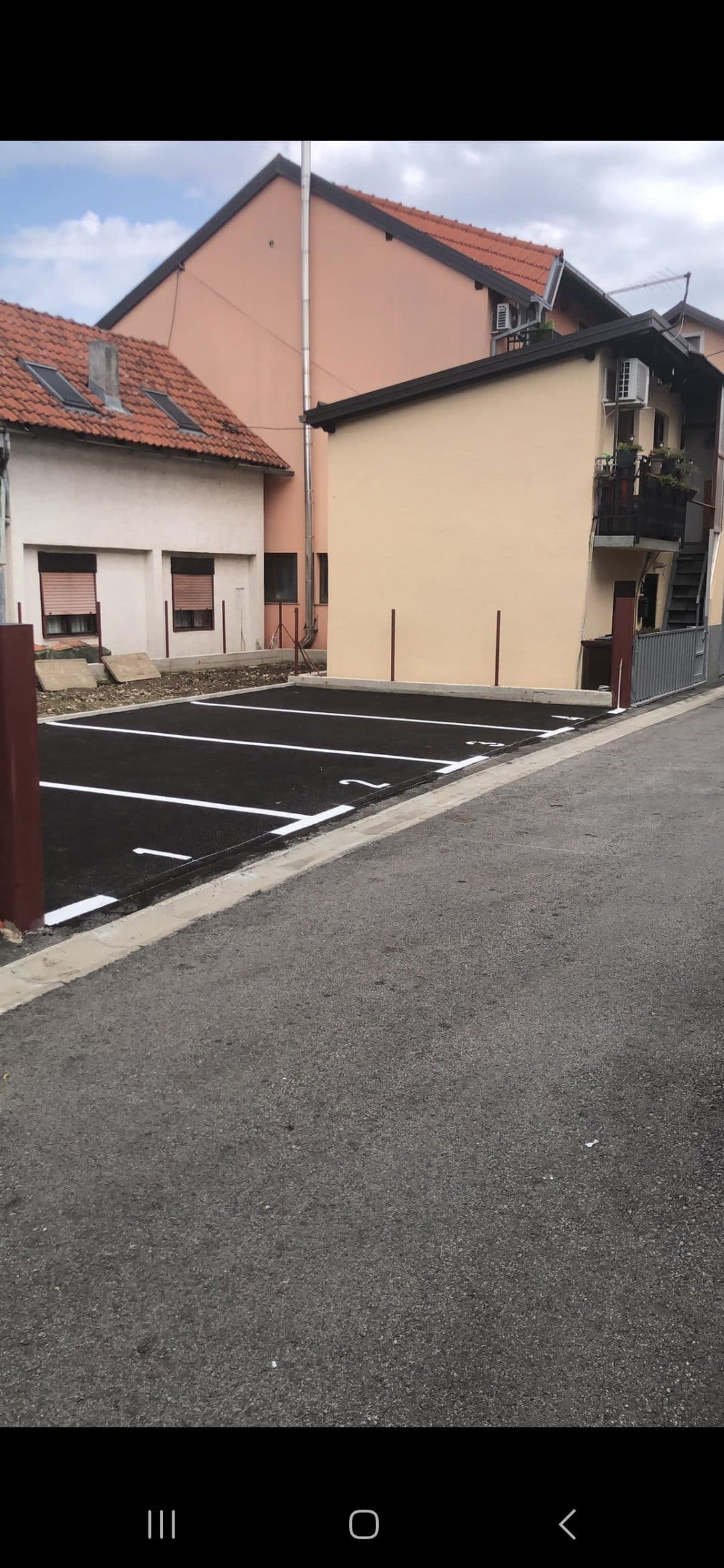 Puteljak, Ul. Siniše Glavaševića, 10000, Zagreb, Croatia parking