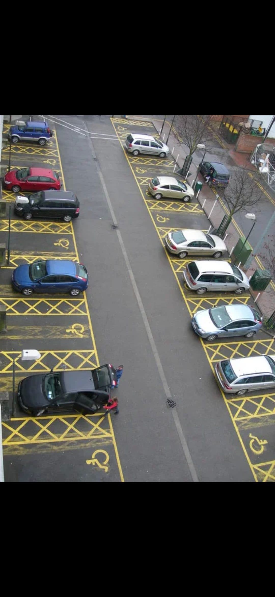 Aero House, Sipson Rd, Sipson, West Drayton UB7 0JD, UK parking